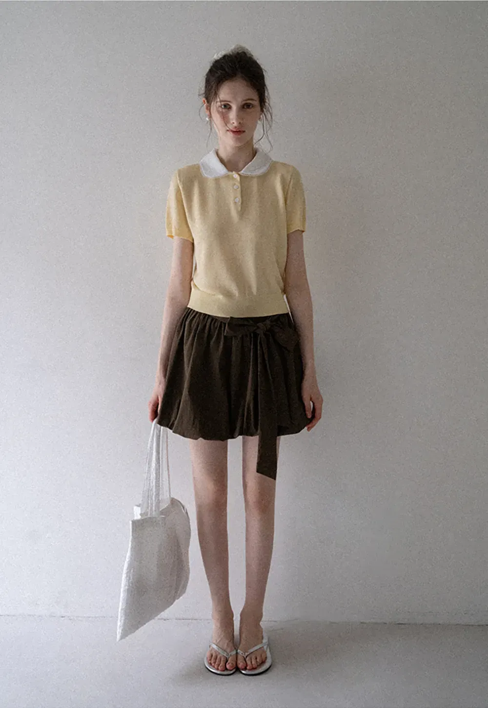 Contrast Peter Pan Collar Knit Top