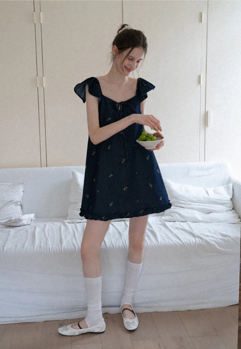 Flutter-Sleeve Floral Tie-Front Mini Dress