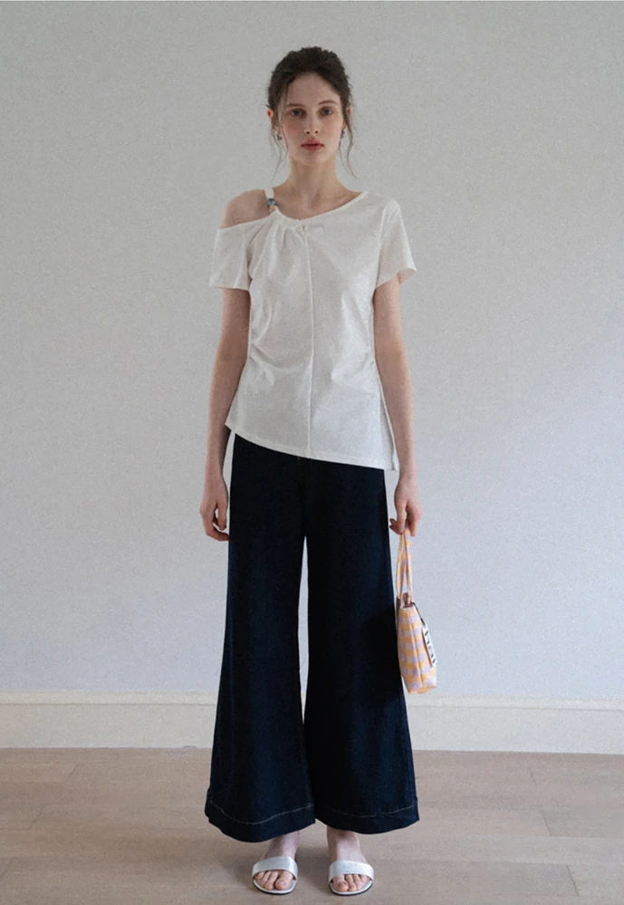 Women's Knotted Side Top with Beads