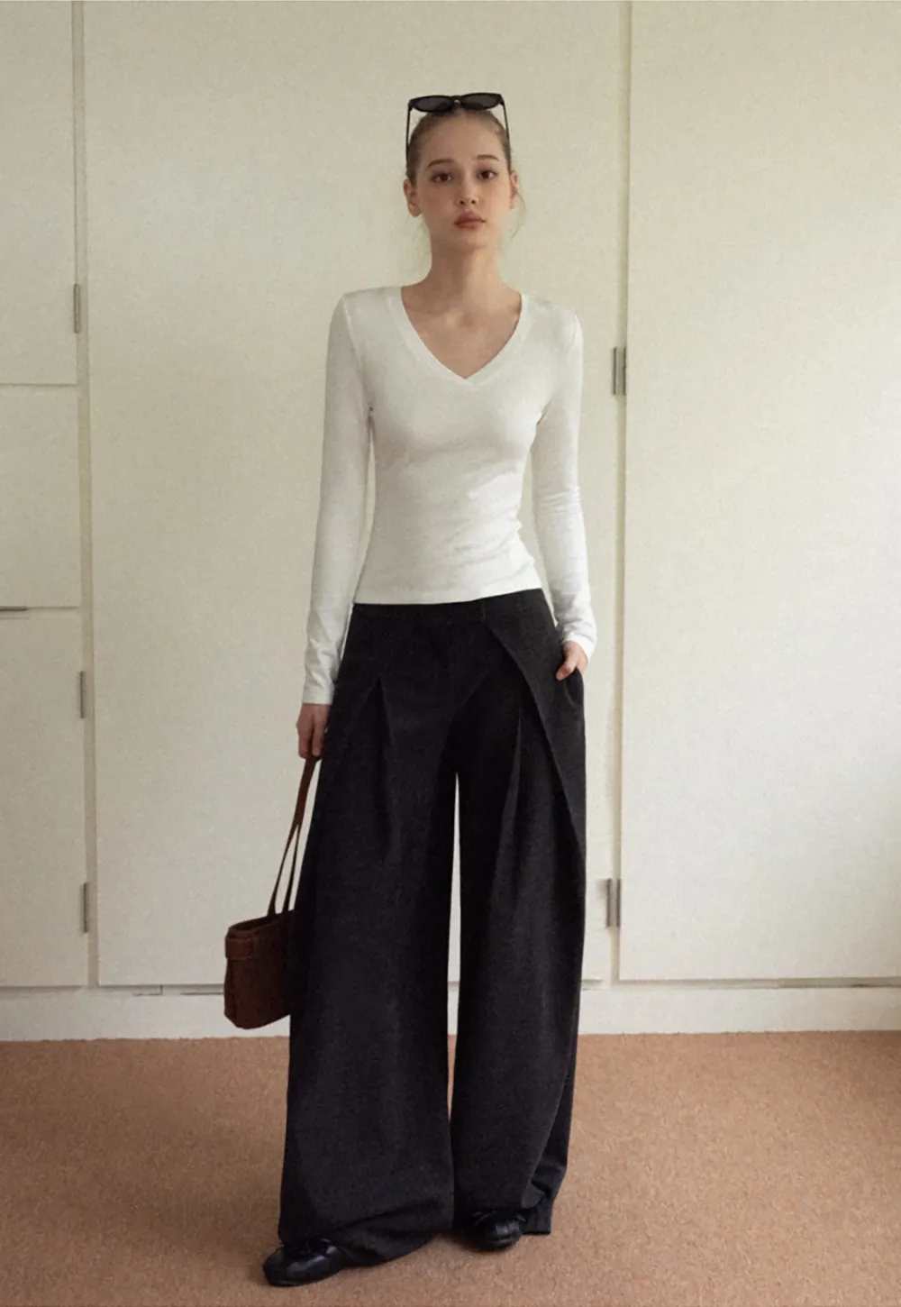 Women White V-Neck Long Sleeve Top