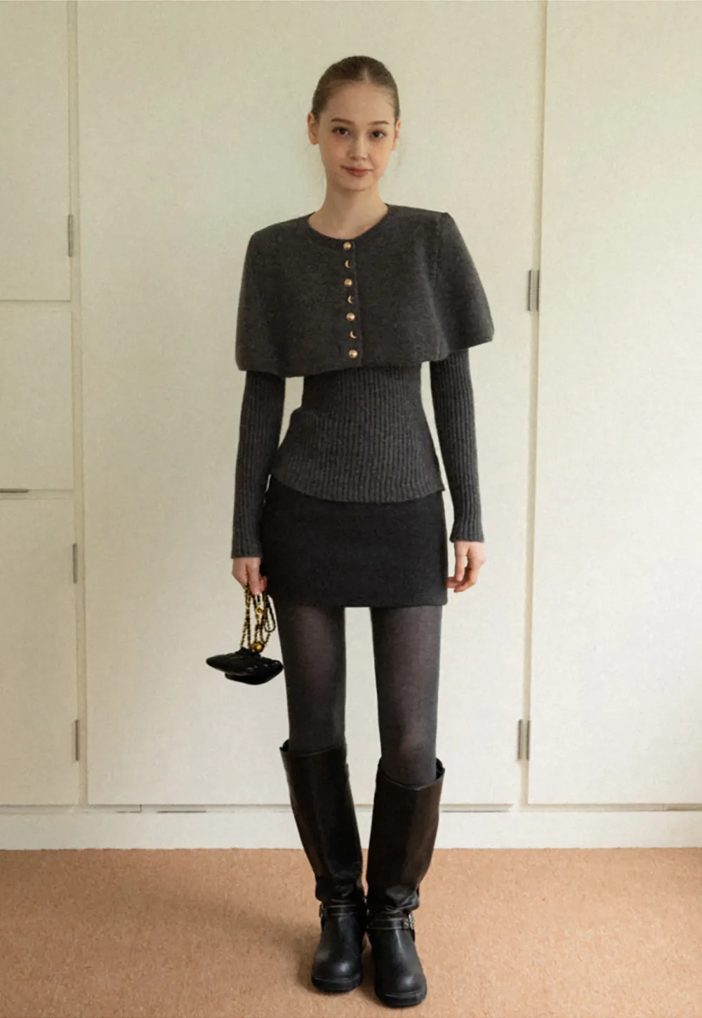 Cropped Buttoned Cape with V-Neck Fitted Thick Knit Sweater