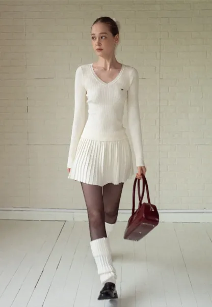 Women Elegant Pleated Skirt and Sweater Set