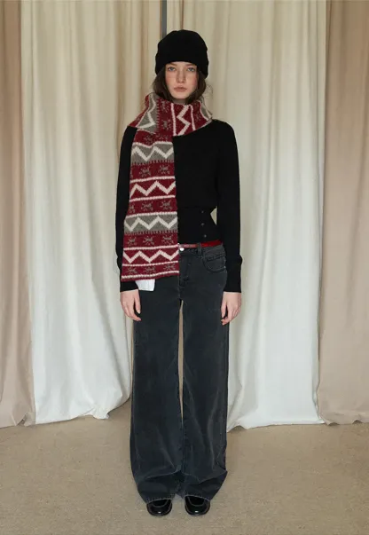 Collar Detail Knit Sweater with Side Button Hem