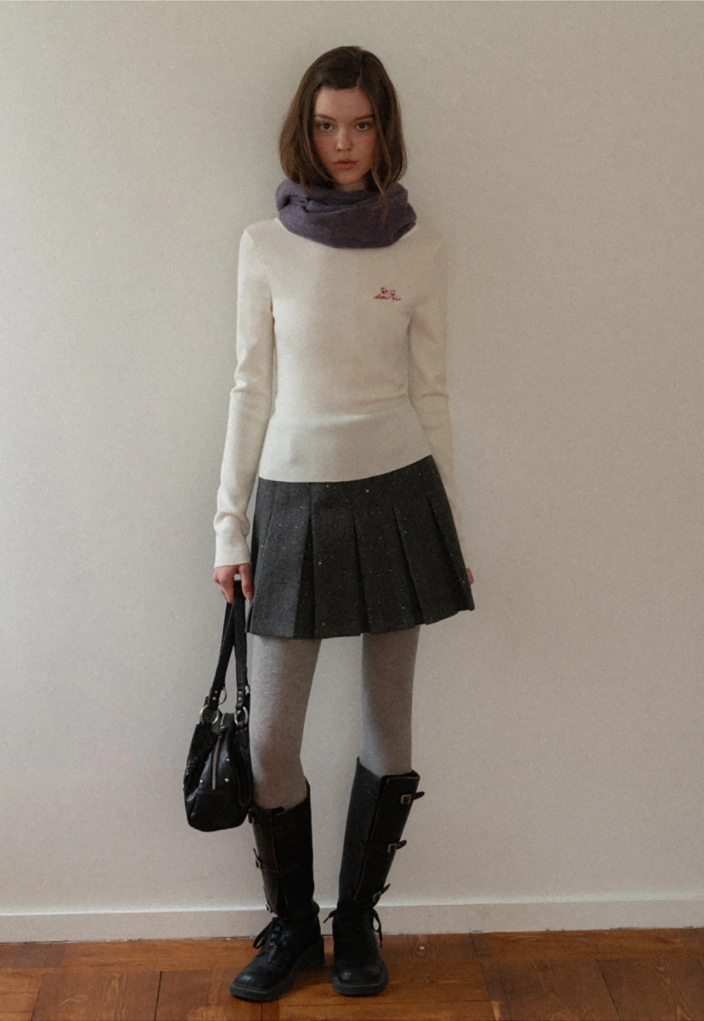 Embroidered Round Neck Wool Knit Top