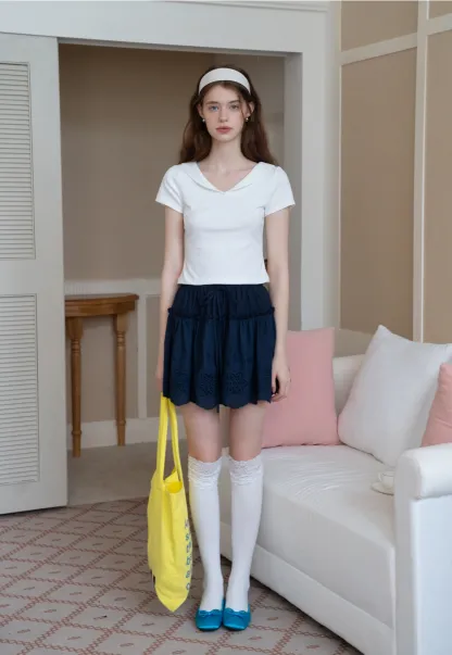 Women's V-Neck Cropped Top