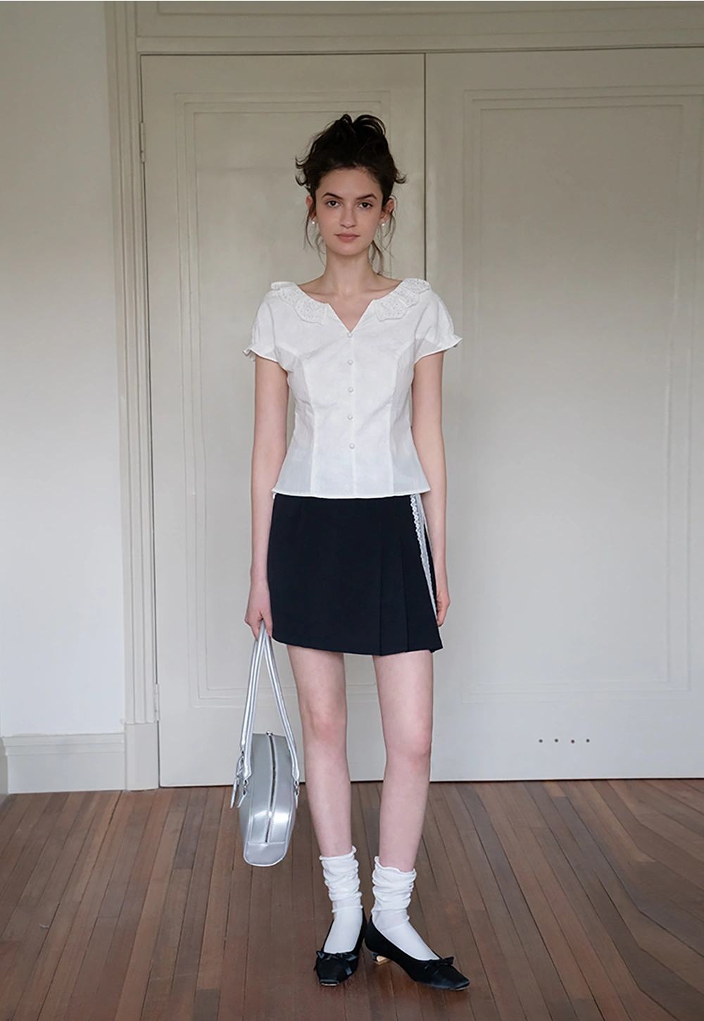 Women's Eyelet Lace V-Neck Blouse