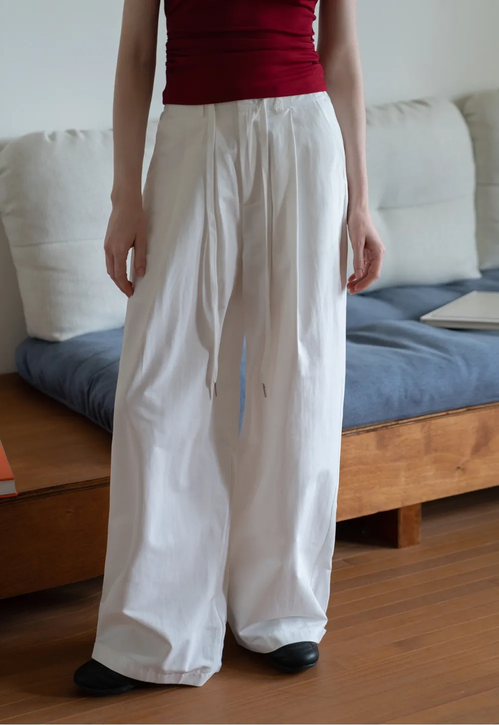 Women’s Pleated Wide Leg Pants