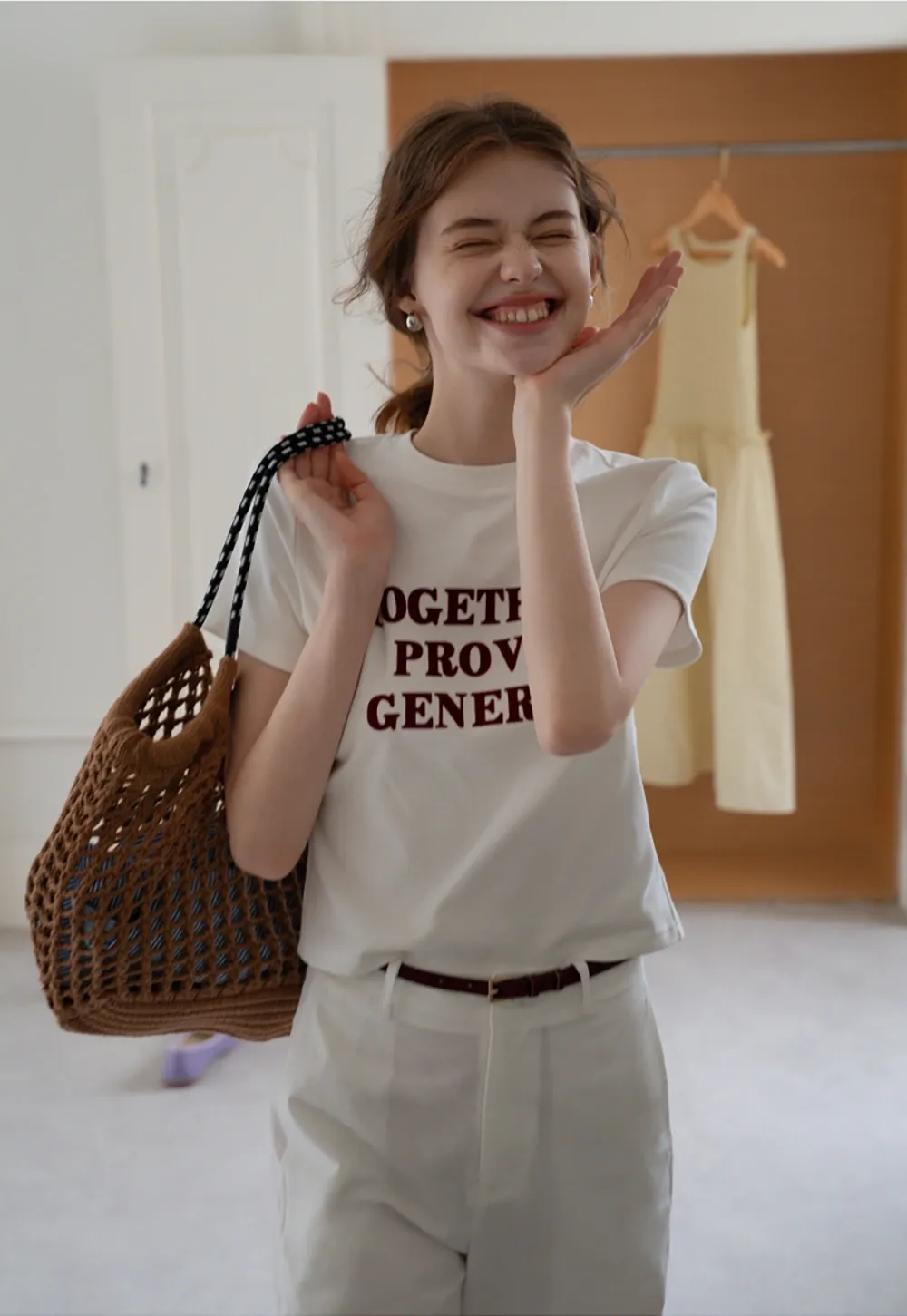 Women’s Letter Graphic Short-Sleeve Tee