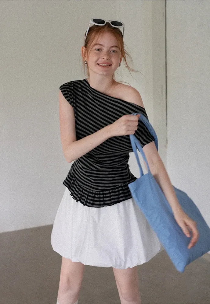 Women’s Striped Asymmetric Ruffle-Hem Tee