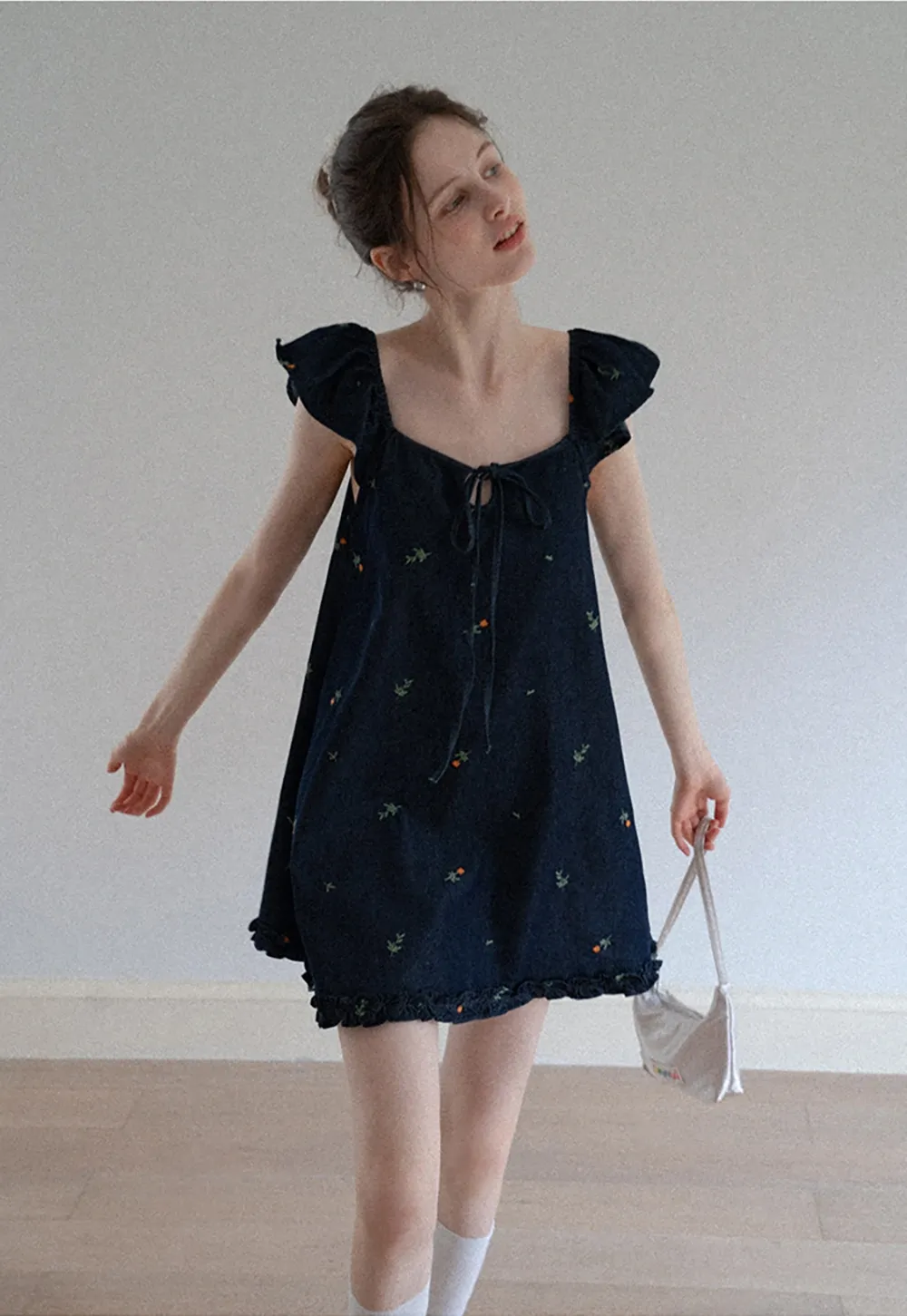 Flutter-Sleeve Floral Tie-Front Mini Dress