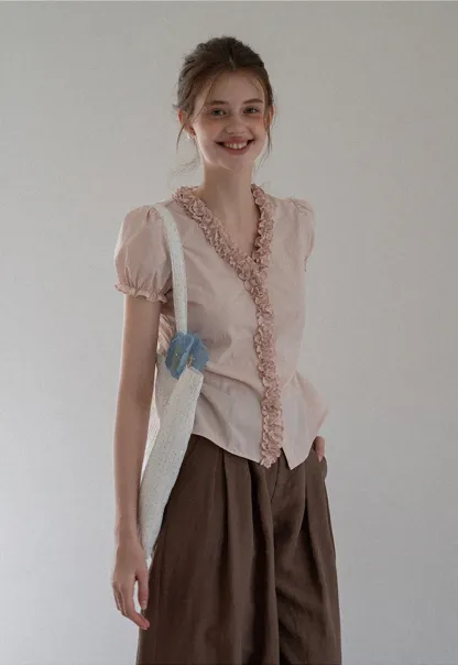 Women’s Ruffle V-Neck Puff-Sleeve Top