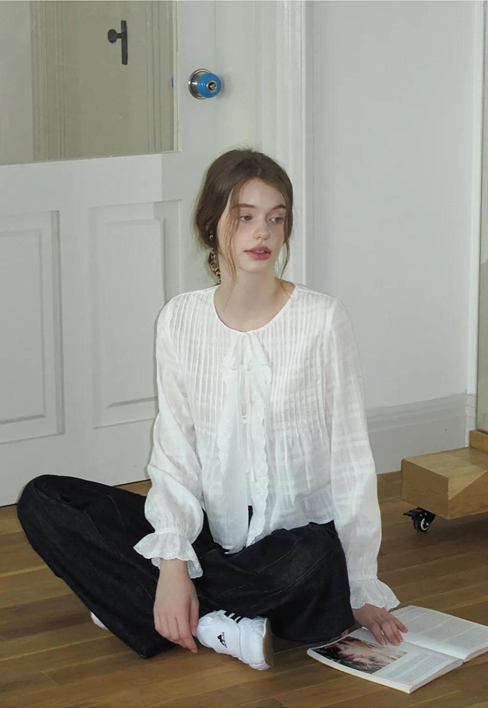 Women's Sheer Lace Tie Front Long Sleeve Blouse