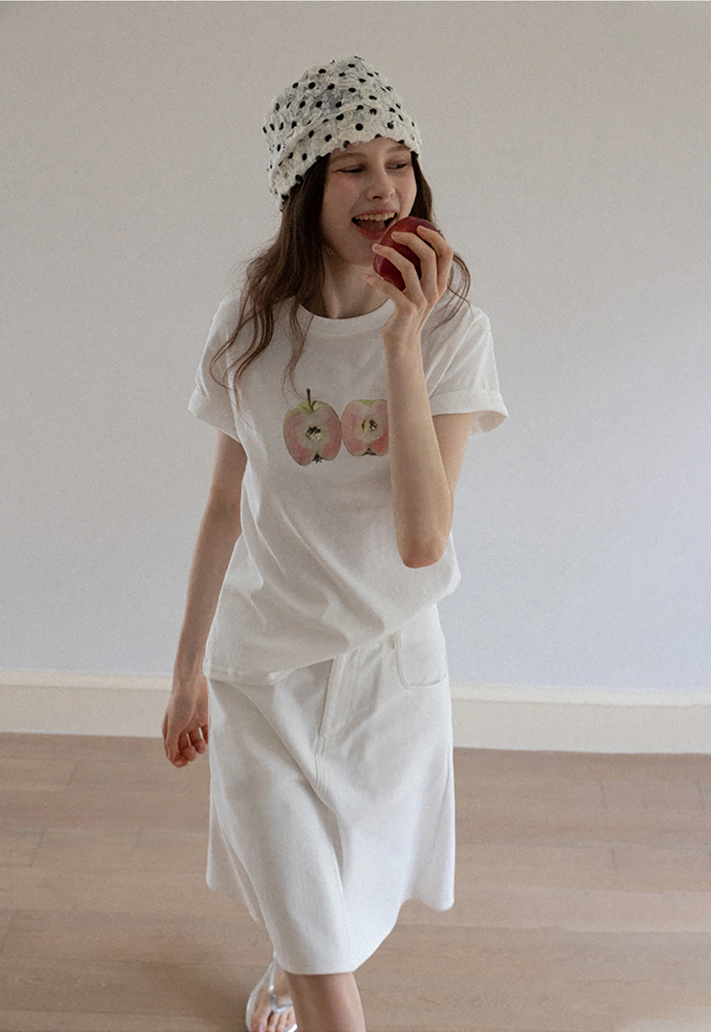 Women's Apple Print Graphic Tee