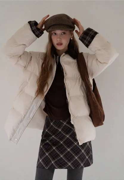 Women Short Cotton Coat with Contrast Collar and Cuffs