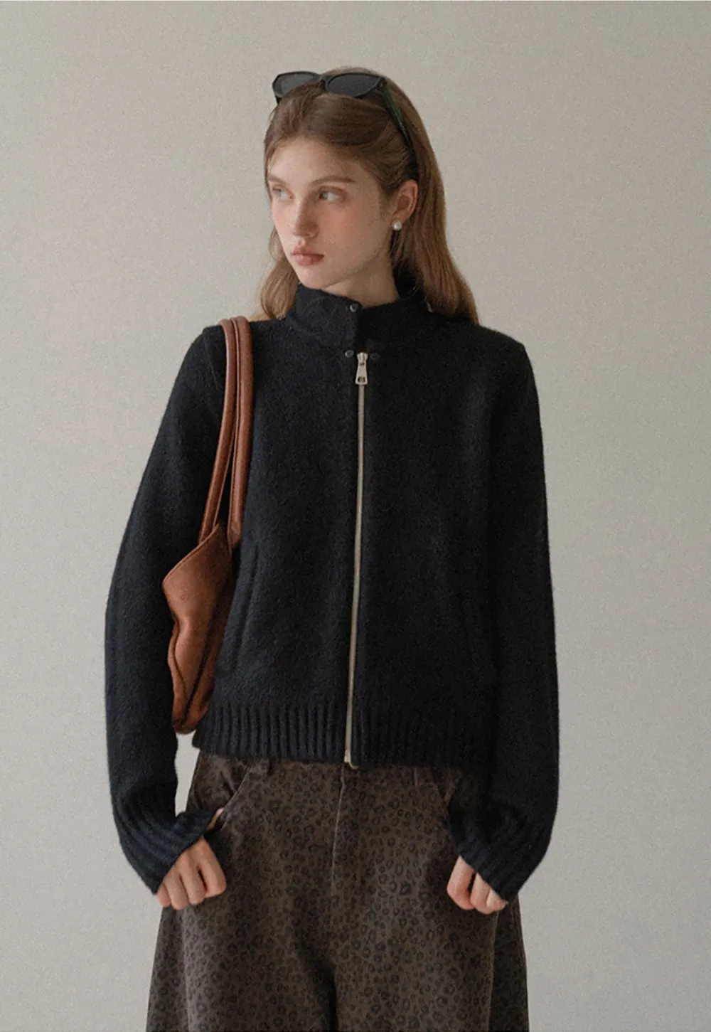 Women Faux Fur Collar Zip Up Short Jacket