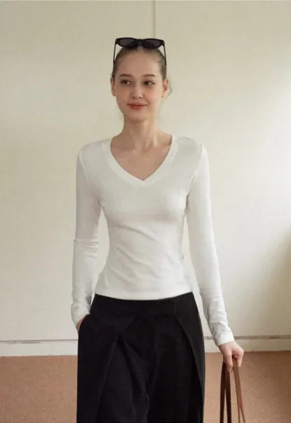 Women White V-Neck Long Sleeve Top