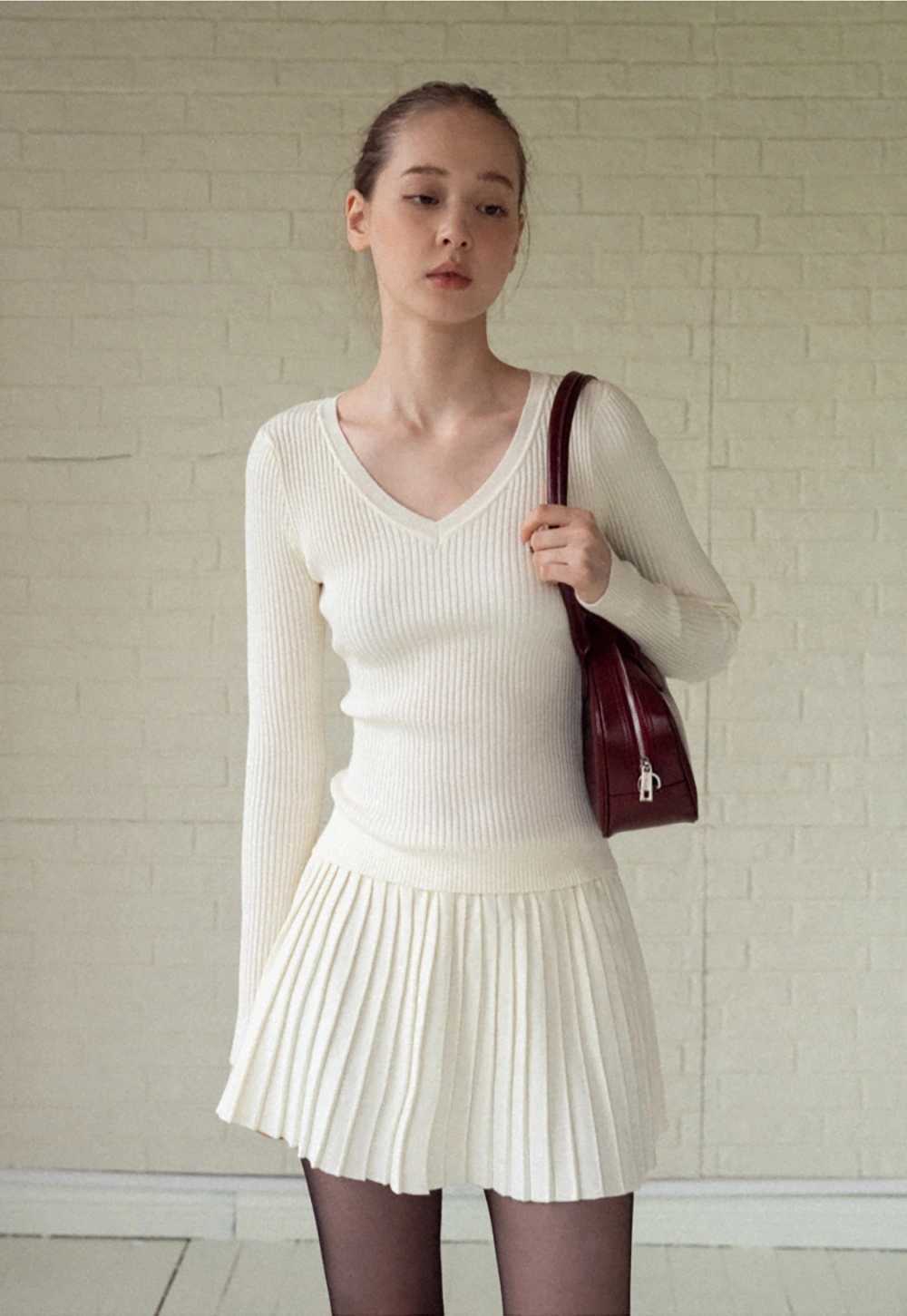 Women Elegant Pleated Skirt and Sweater Set