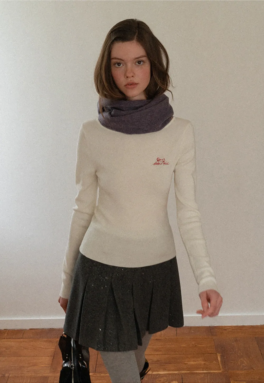 Embroidered Round Neck Wool Knit Top