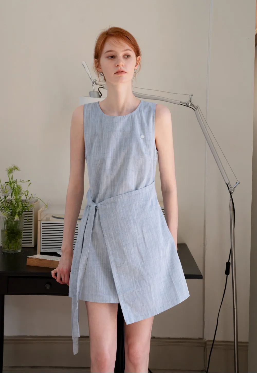 Women’s Sleeveless Tie Waist Chambray Dress