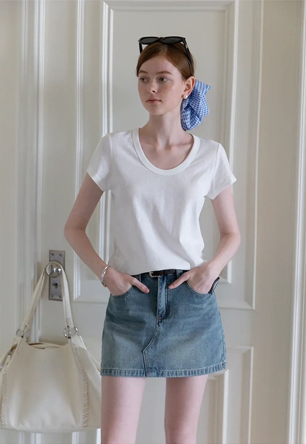 Women’s Basic Scoop Neck T-Shirt