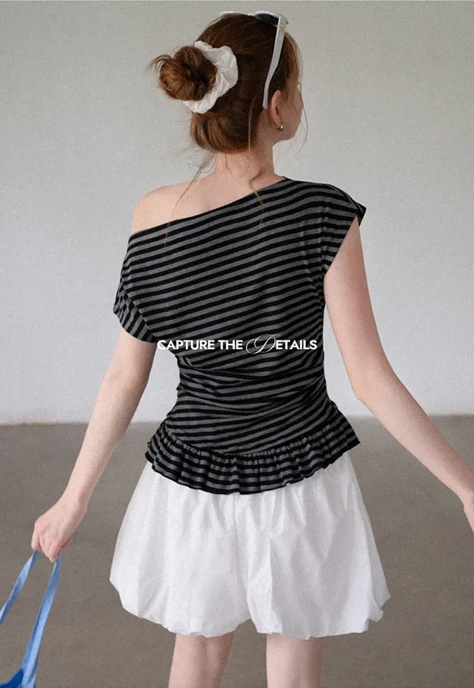 Women’s Striped Asymmetric Ruffle-Hem Tee