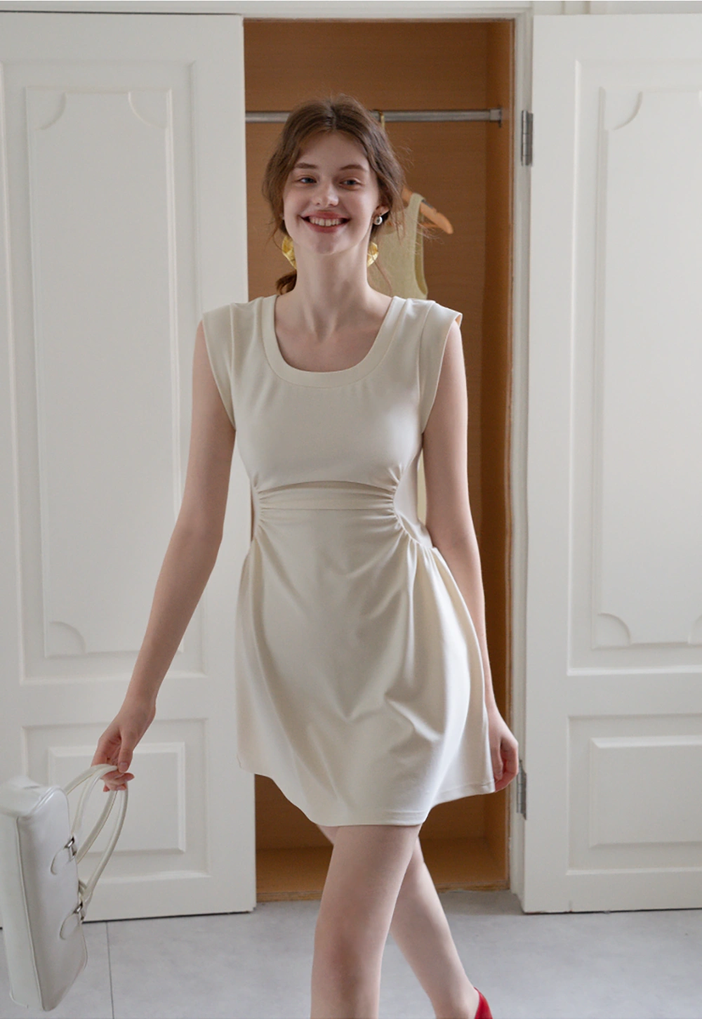 Women’s Ruched Waist Cap-Sleeve Mini Dress