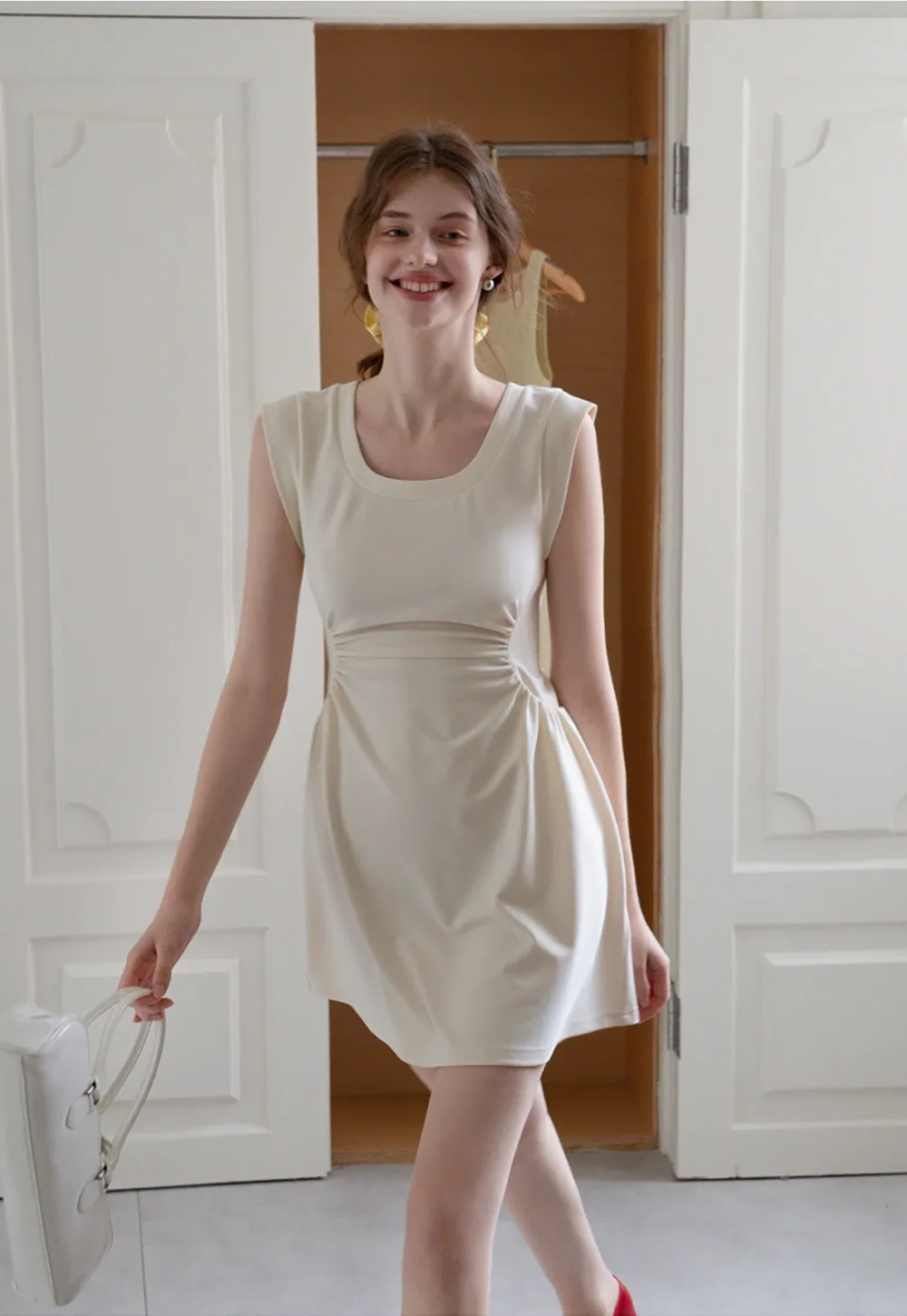 Women’s Ruched Waist Cap-Sleeve Mini Dress