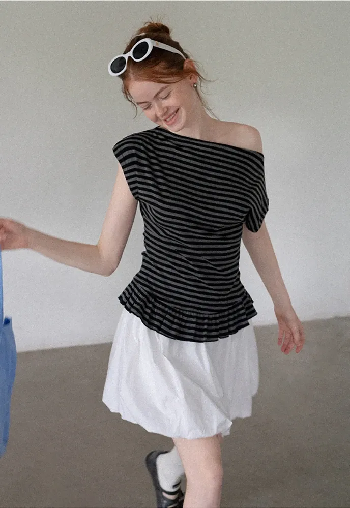 Women’s Striped Asymmetric Ruffle-Hem Tee