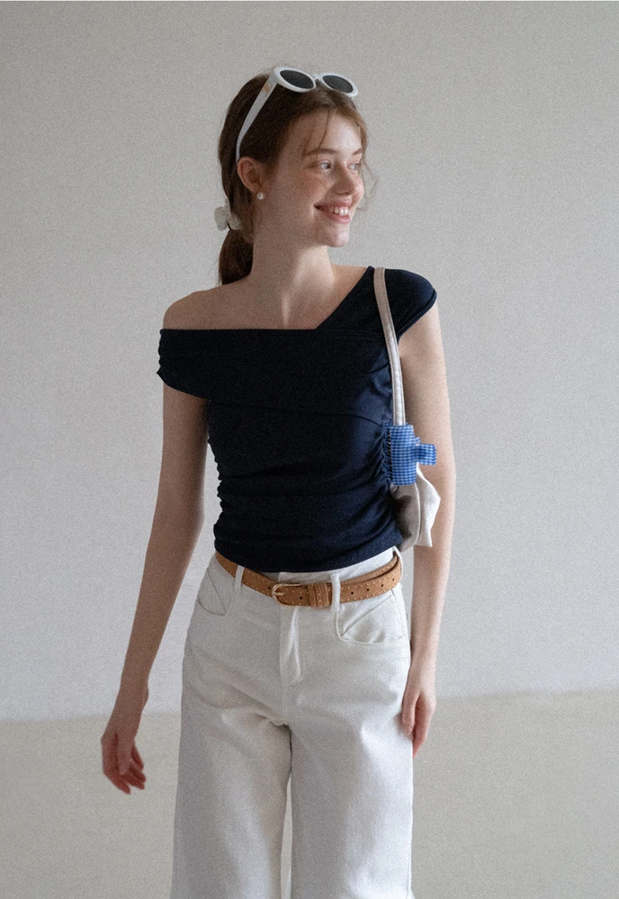 Women’s Cross-Strap One-Shoulder Ruched Top