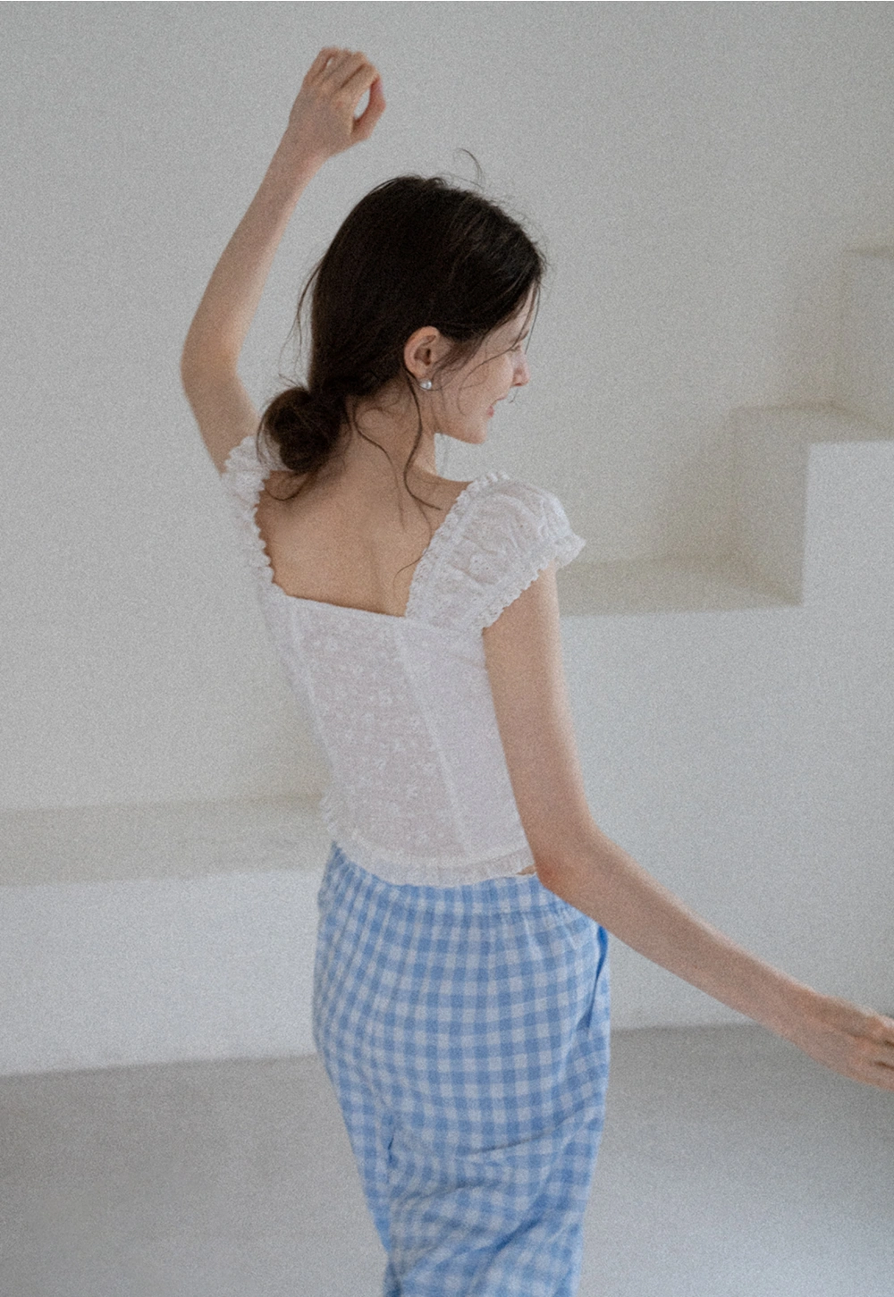 Women's Square Neck Eyelet Crop Top