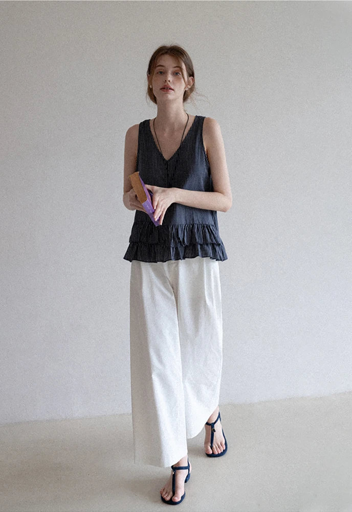 Crisp Cropped Wide-Leg Trousers