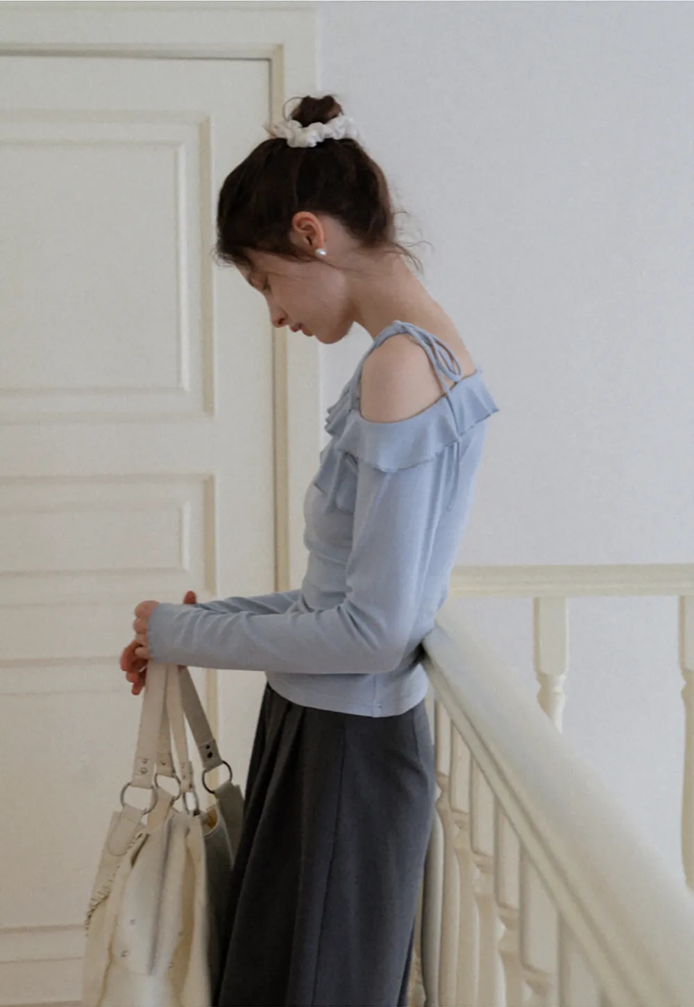 トップス Asymmetry Ruffle One-shoulder Tops Women's Asymmetrical Ruffle One Shoulder Top with Tie – EGGKA