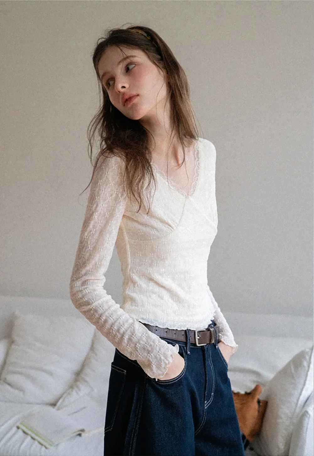 Women's Lace Trim Textured V-Neck Long Sleeve Top