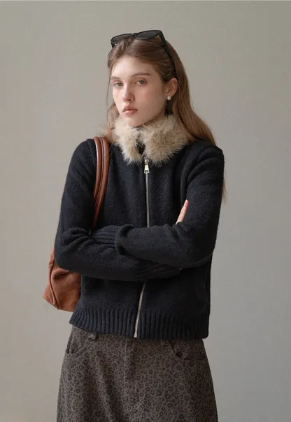 Women Faux Fur Collar Zip Up Short Jacket