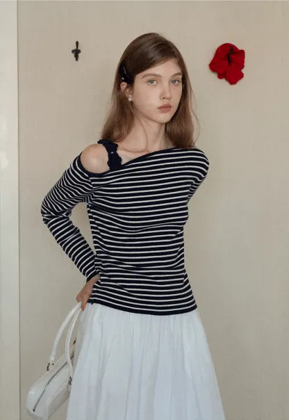 One Shoulder Long Sleeve Top