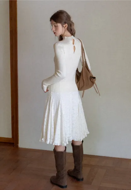 Elegant White A-Line Lace Skirt