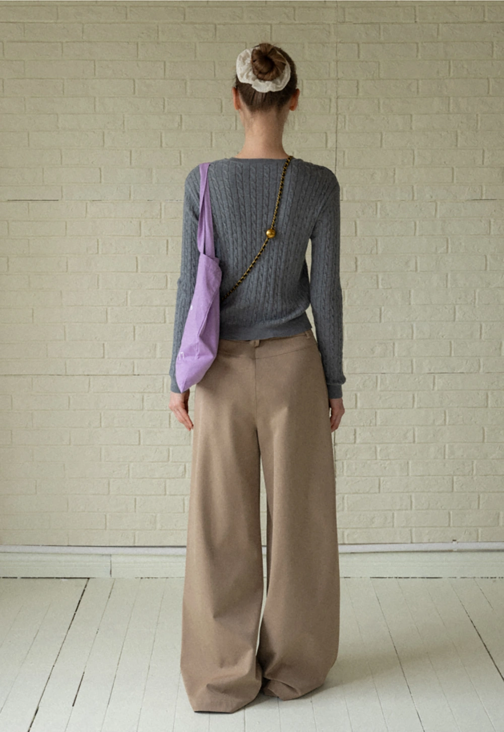Casual Beige Wide-Leg Pants with Pleat Detail