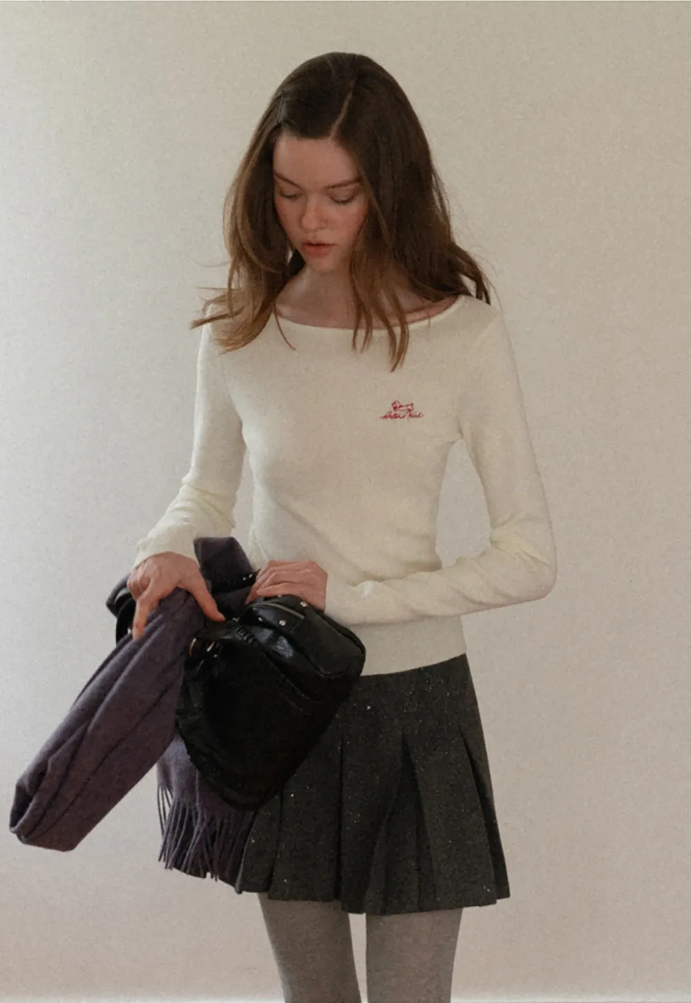 Embroidered Round Neck Wool Knit Top