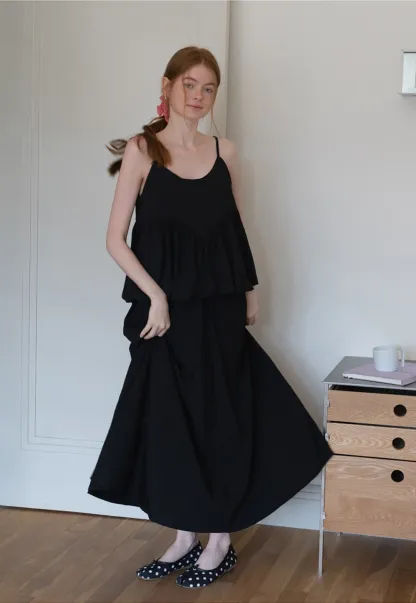 Women's High Waist Maxi Skirt with Flowing Hem