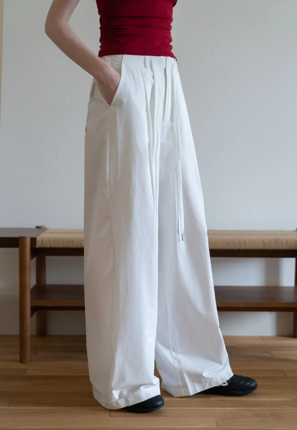 Women’s Pleated Wide Leg Pants