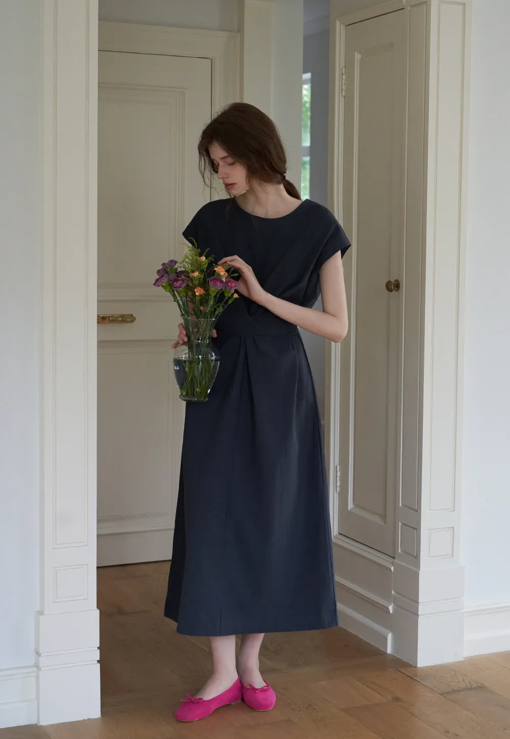 Women’s Twist-Front Sleeveless Midi Dress