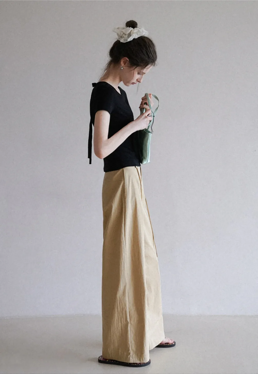Women’s Backless Tie Short Sleeve Top