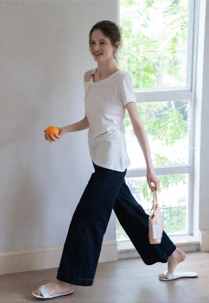 Women's Knotted Side Top with Beads