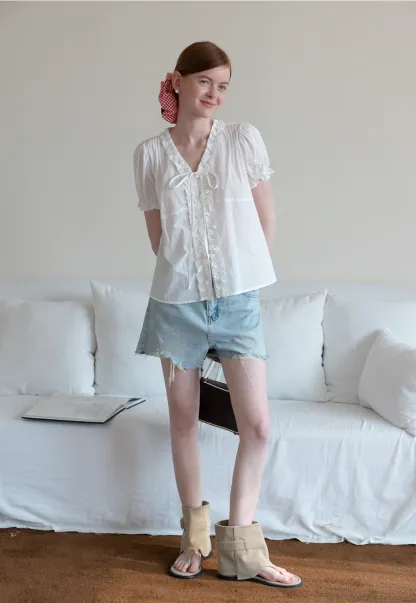 Women's Ruffle Trim Puff Sleeve Blouse