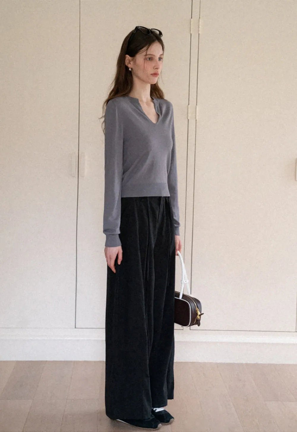 Women's V-Notch Long Sleeve Knit Top