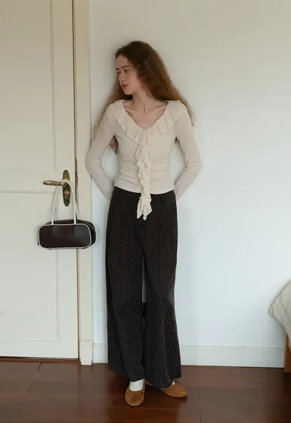 Ruffled V-Neck Long Sleeve Top