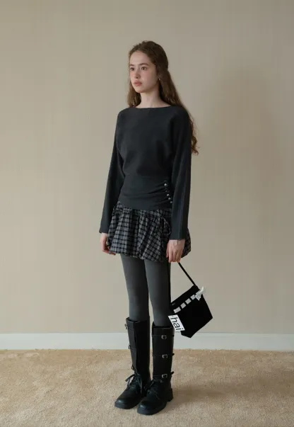 Women’s Boat Neck Knitted Sweater