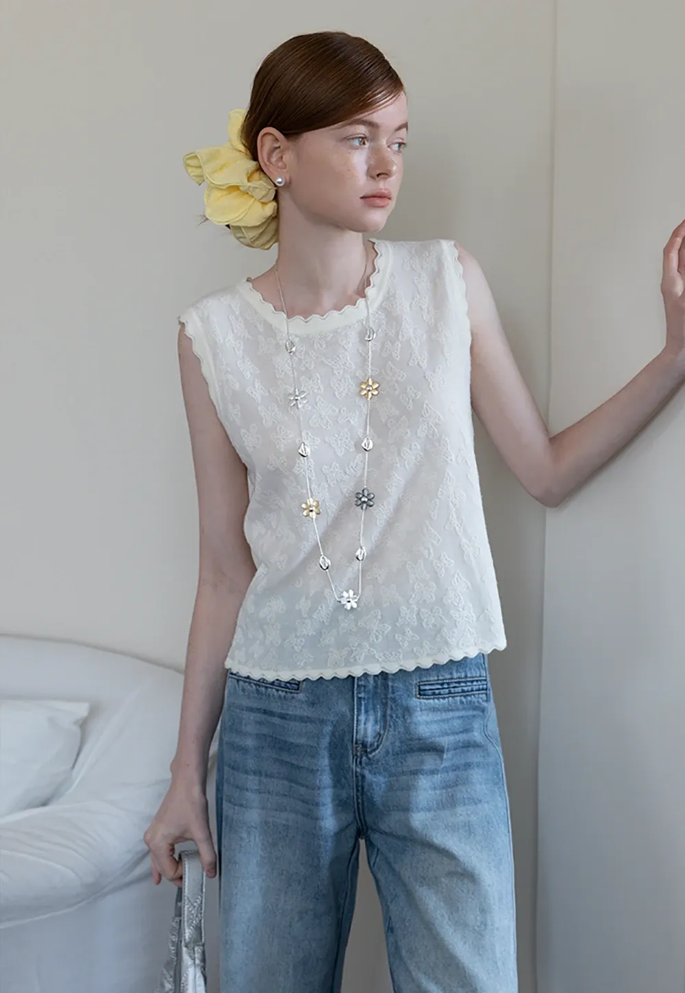 Women’s Sleeveless Lace Top with Scalloped Trim