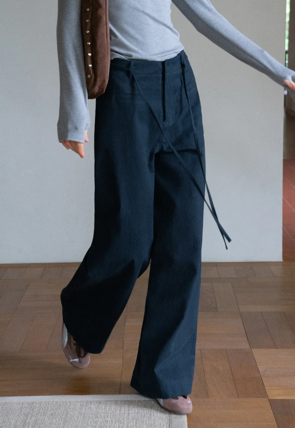 ersatile Wide Leg Pants with High Waist and Belt Detail