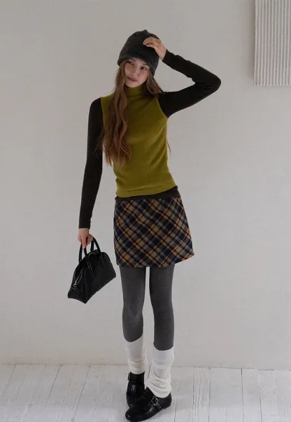Womens Color Block Turtleneck Knit Top